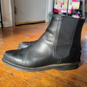 Doc Martens Zillow chelsea boot 9